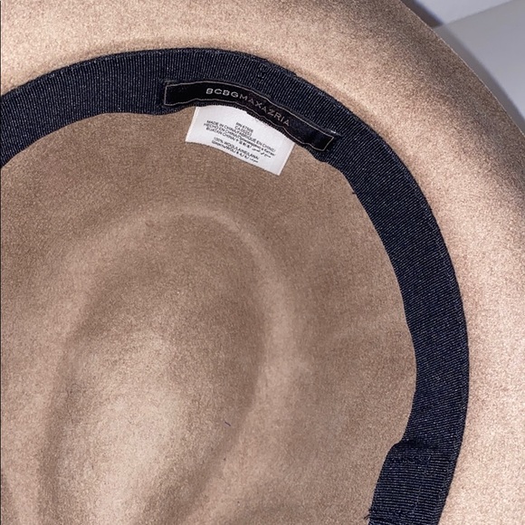 Bcbg Maxazria France hat - Picture 3 of 4